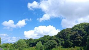 雲はいつも見ている